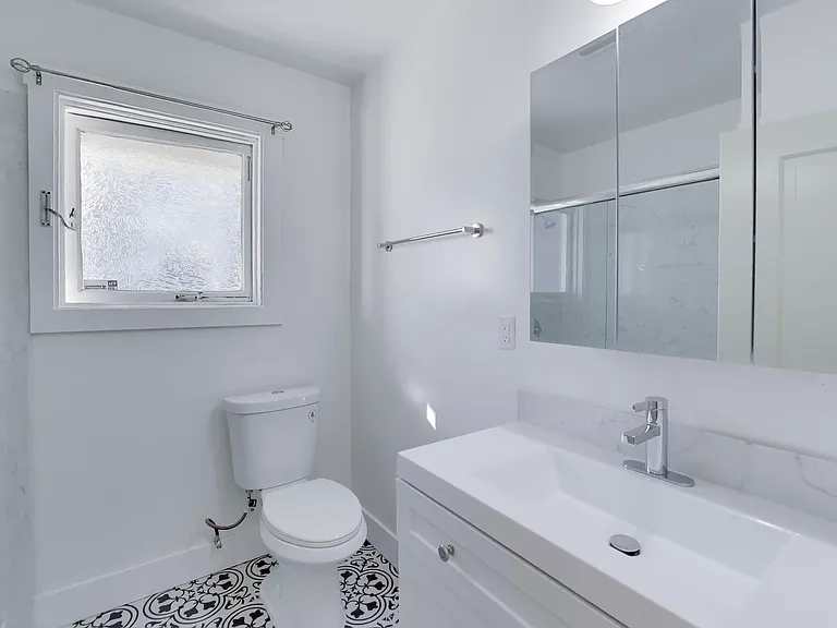 2160 Vallejo St #5-6 — Photo 6