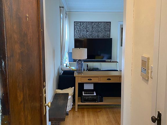 4th image of 1344 W Hood Ave APT 1B