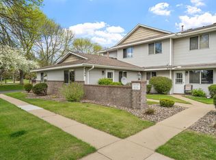 8560 S Pond Trl, Champlin, MN 55316