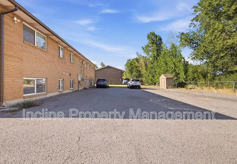 1069 S 80 E — Photo 15