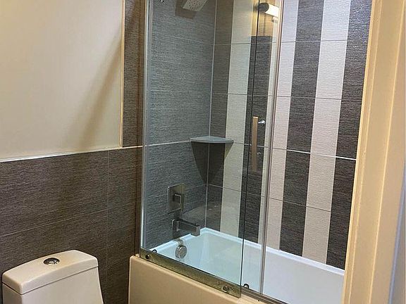 4th image of 229 McWhorter St #211