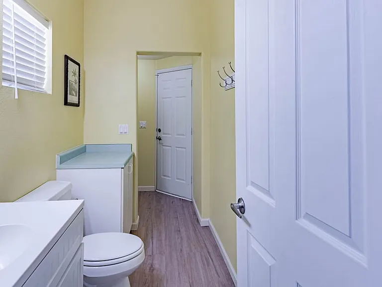 833 Paso Dr — Photo 16