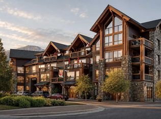 600 SE Spring Creek Dr #205, Canmore, AB T1W 0C8