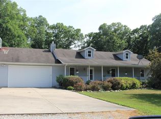 24728 Rustic View Ln, Warrenton, MO 63383