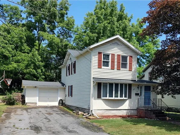 15 Elm St, Seneca Falls, NY 13148