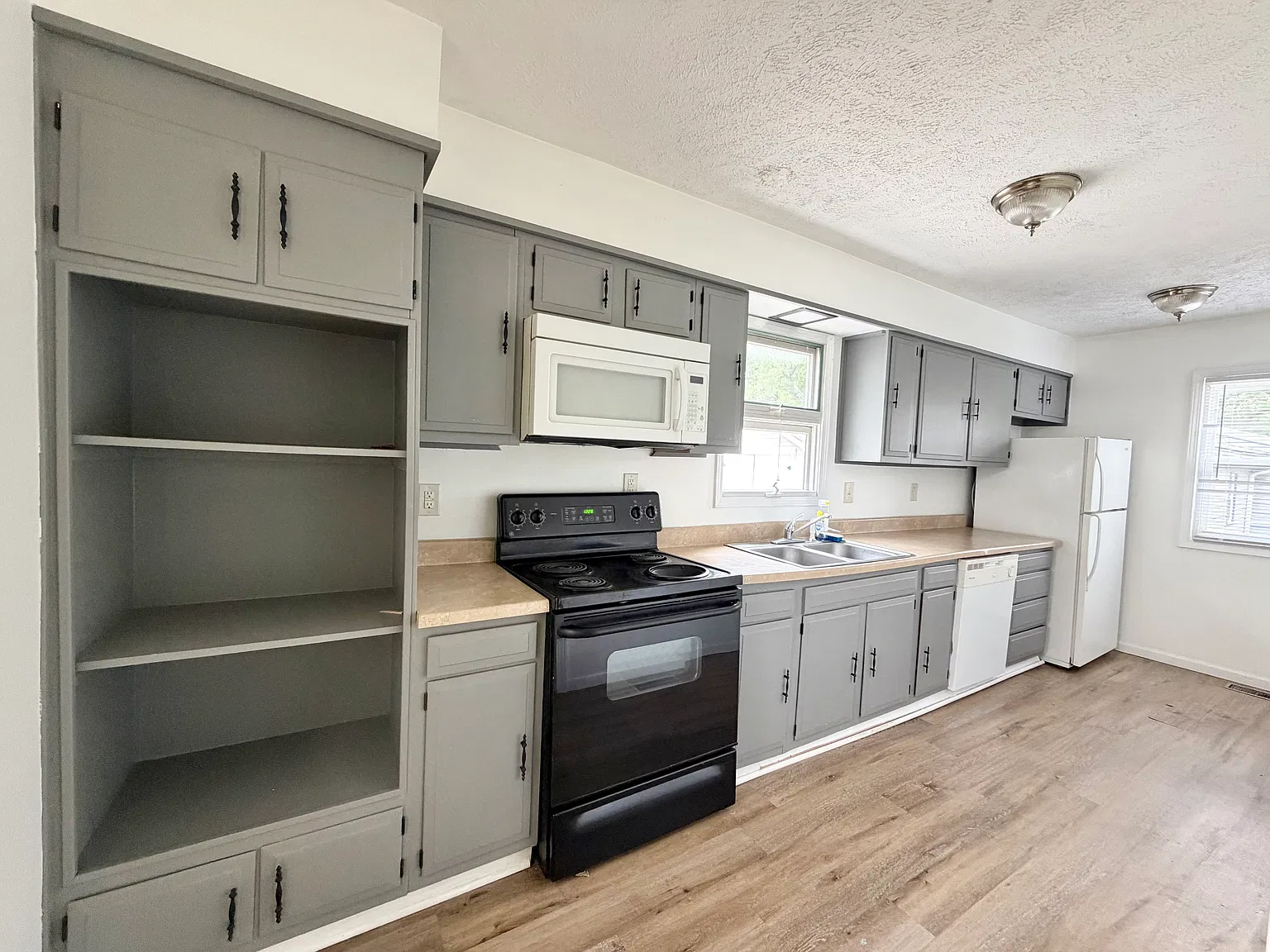 4 bed, 1500 sqft, $1,400 — Photo 4