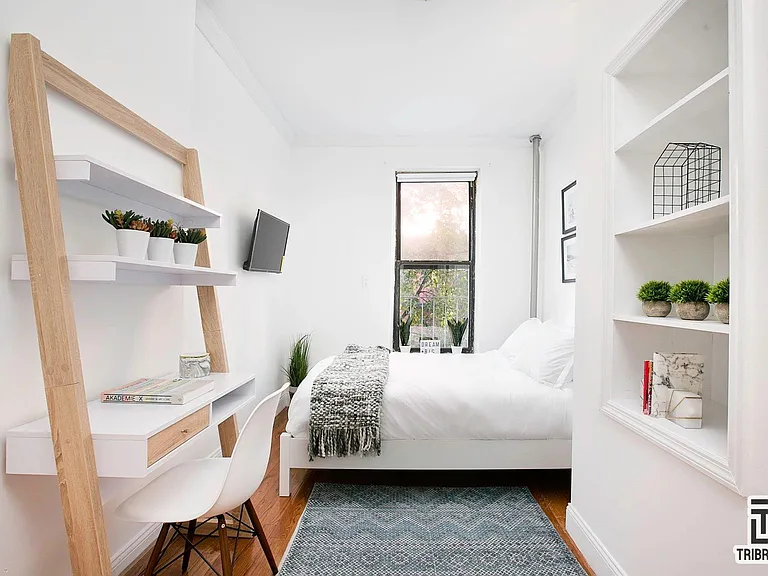 150 E 105th St #1B — Photo 9