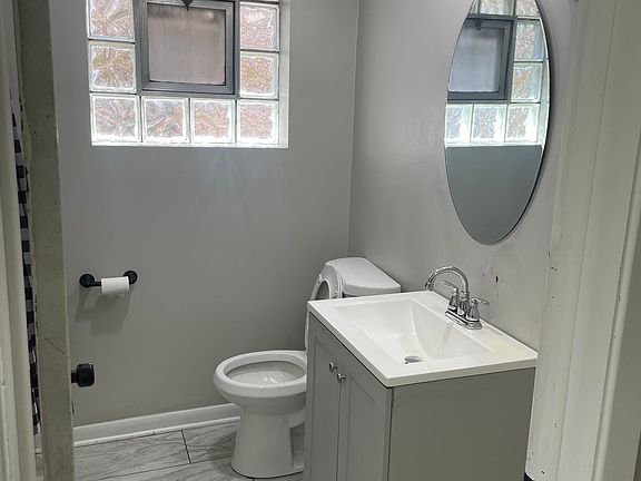 5th image of 7942 Karlov Ave #2