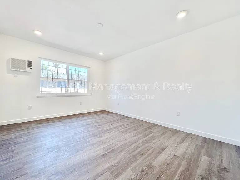 3900 Nicolet Ave — Photo 22