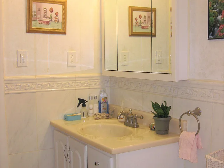 802 Pavonia Ave #A — Photo 10