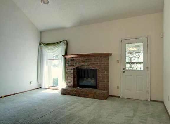 3rd image of 5201 S Downey Ave