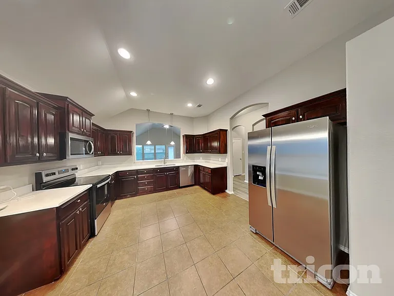 5401 Creek Hill Ln — Photo 6