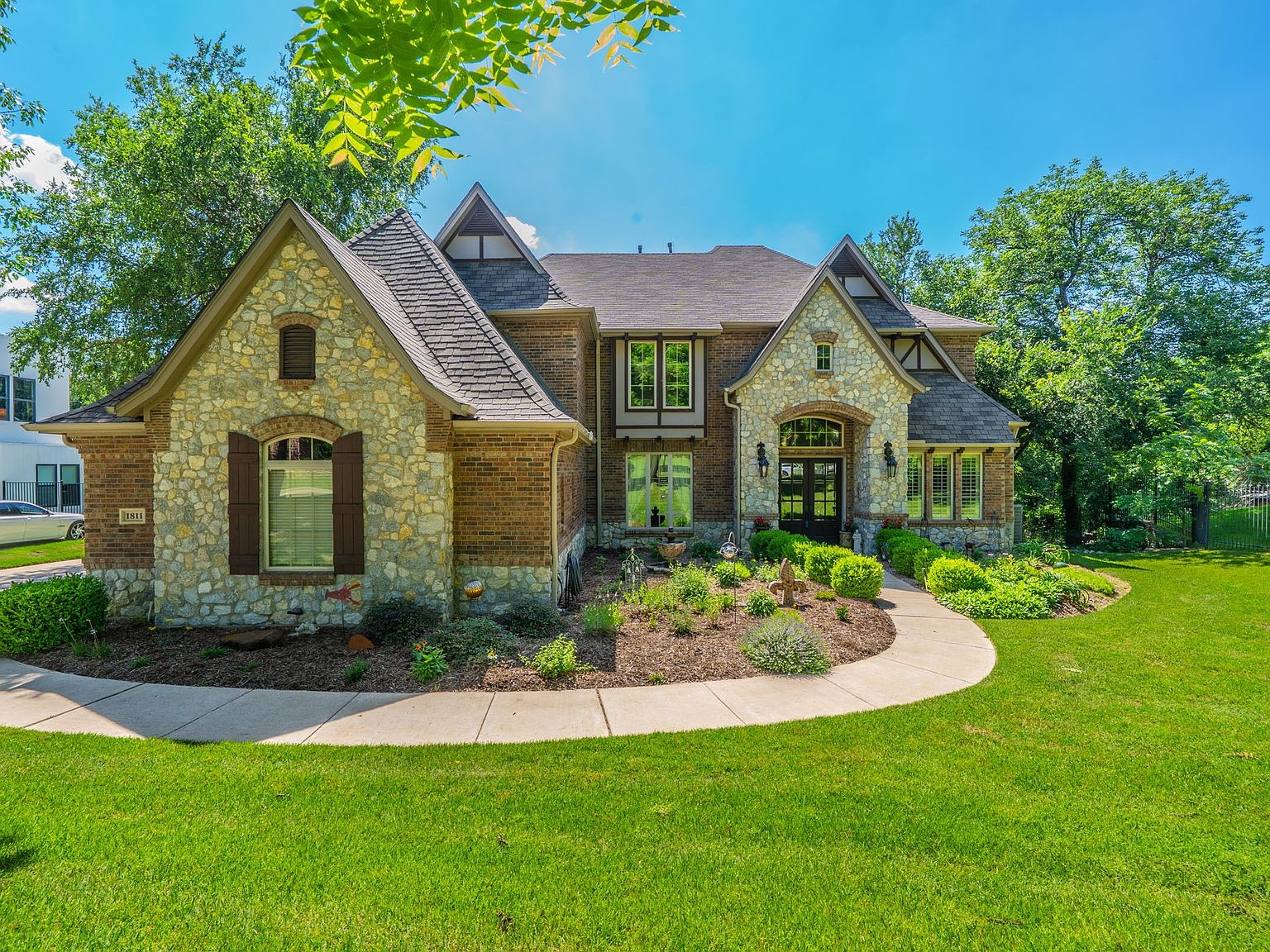 1811 Magic Valley Ln, Cedar Hill, TX 75104 | MLS #21080873 | Zillow