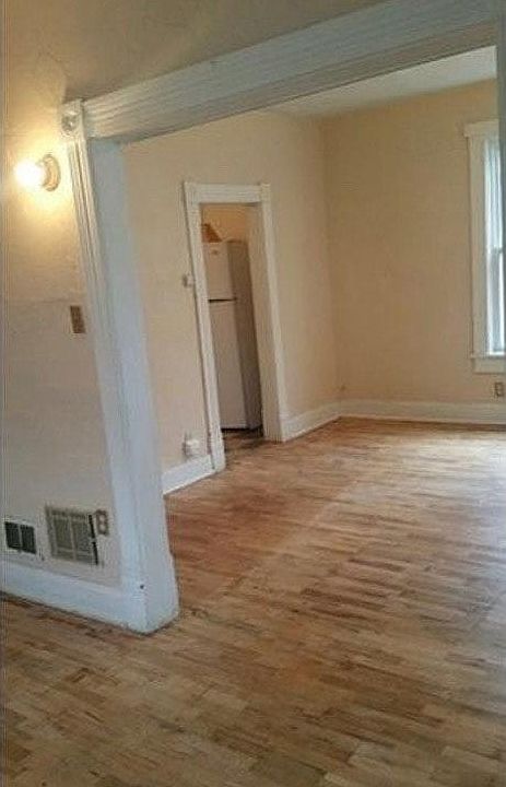 2nd image of 1637 7th Ave