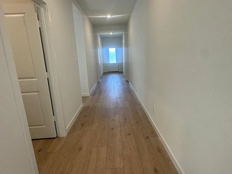 5156 Flaxleaf St — Photo 3