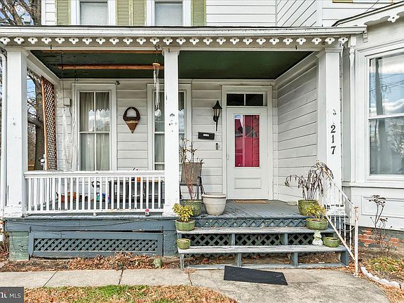 2nd image of 217 W Main St