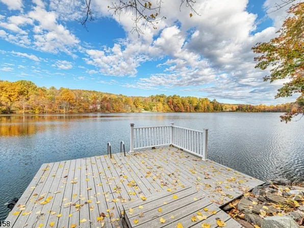 65 Lakeshore Dr NW, Vernon Twp., NJ 07461