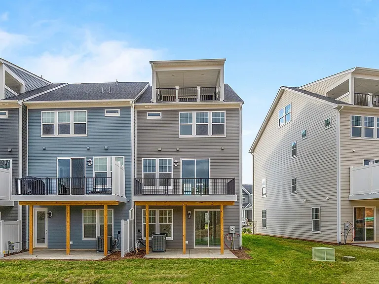 1320 Laconia Ln — Photo 64