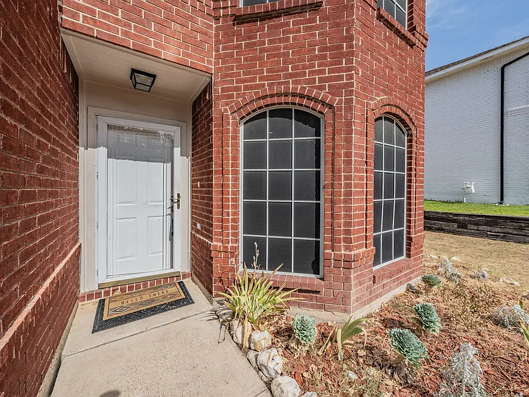 1217 Katy Dr — Photo 4