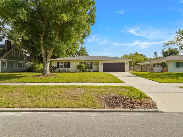 7746 Westmoreland Dr, Sarasota, FL 34243