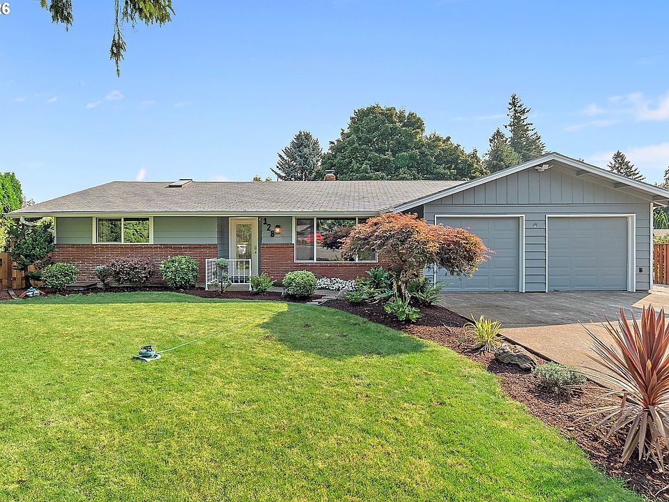 1st image of 128 NE 12th Ave