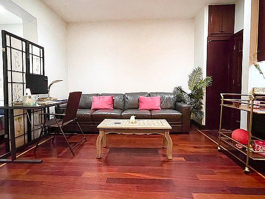 4th image of 2452 38th St APT 2