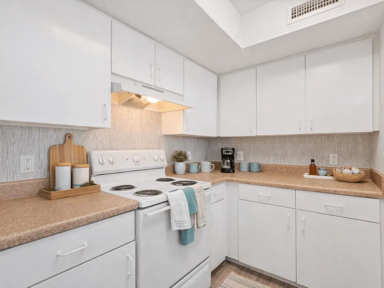 Sundance Pointe — Photo 13