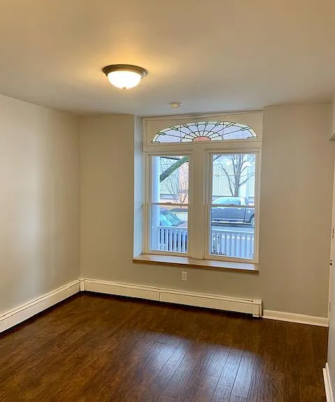 114 E James St #1 — Photo 1