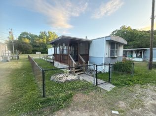 612 Cedar Level Rd, Hopewell, VA 23860