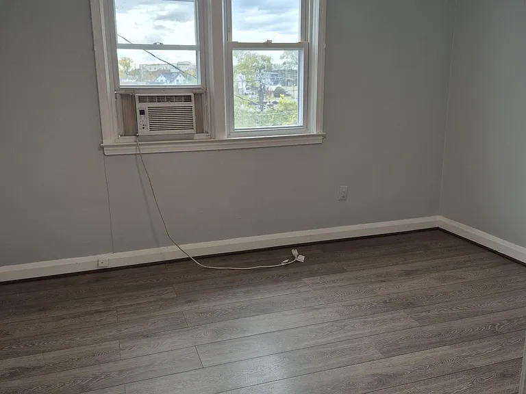2863 Edgecombe Cir S — Photo 21