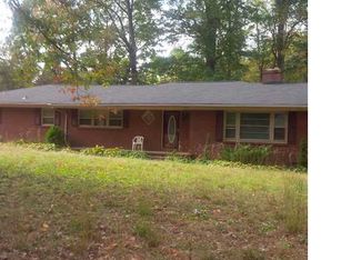 2200 Mary Ann Dr, Charlotte, NC 28214