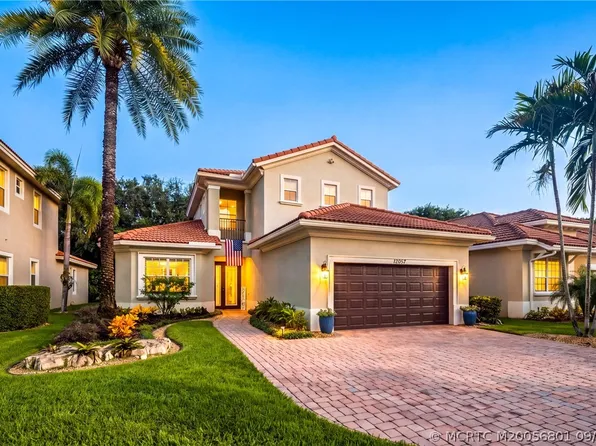 12057 Aviles Cir, Palm Beach Gardens, FL 33418