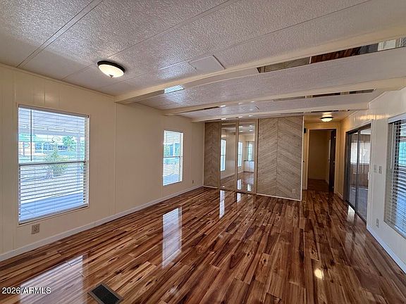 5th image of 3611 N KANSAS Avenue