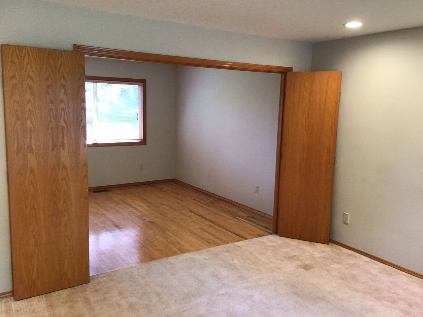 Beautiful 4BD Home in Countryside Woods Neighborhood — Photo 3