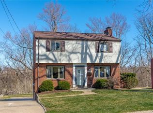1372 Raven Dr, Pittsburgh, PA