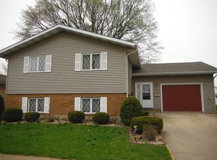 112 Dalzell St, Spring Valley, IL 61362