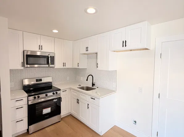 1752 W Coast Blvd #2, Rialto, CA 92377