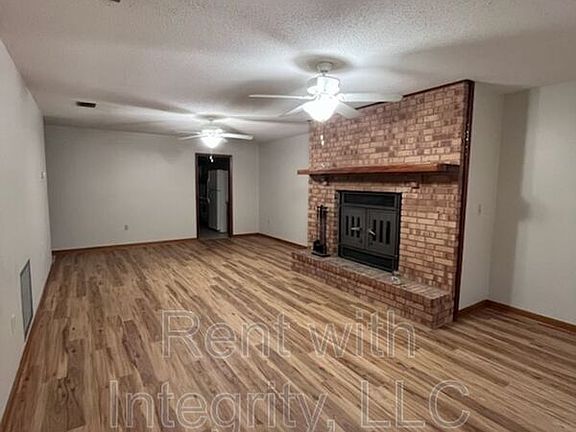 4th image of 8787 Louvinia Way