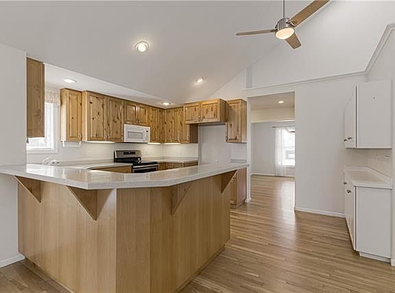 4th image of 8629 Stearns Ave