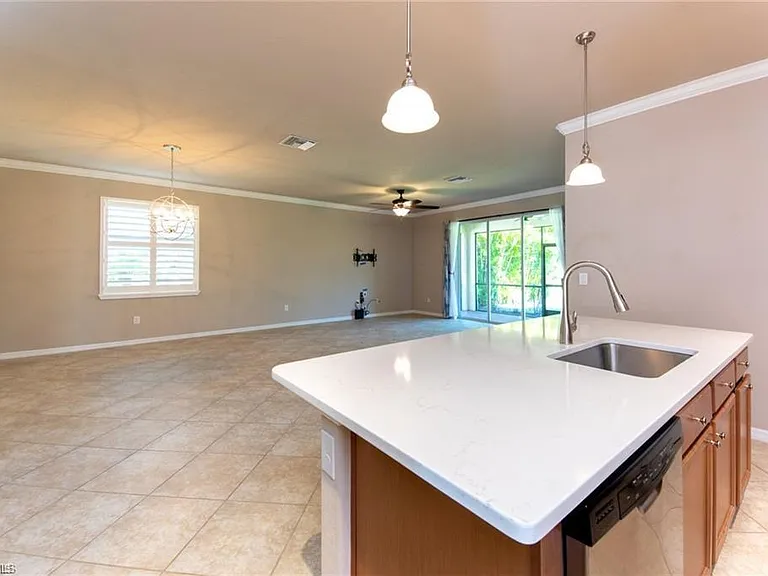 13546 Messino Ct — Photo 9
