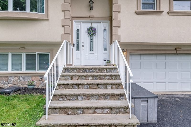 1st image of 36 Adams Dr