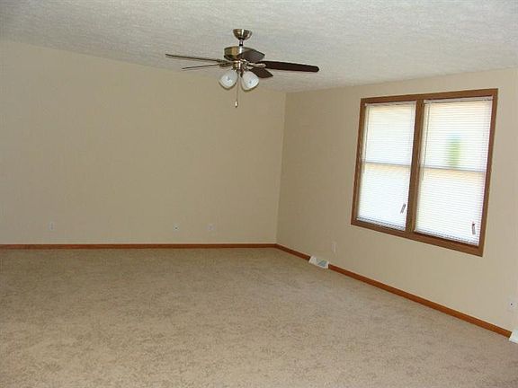 4th image of 7219 Lindberg Ave