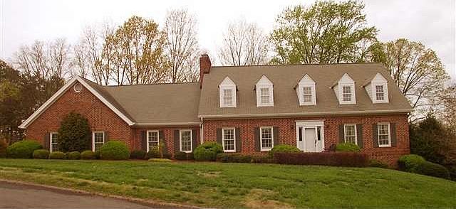 1st image of 3858 Clairmont Dr NE