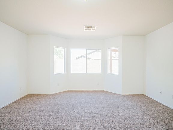 5th image of 11534 W Schleifer Dr