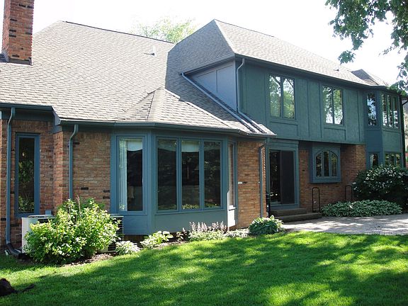 Rear view w/patio