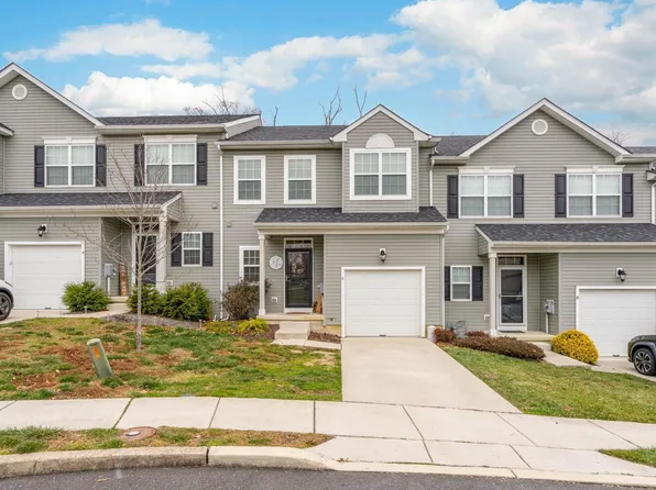 6 Shire Ct, Somerdale, NJ 08083
