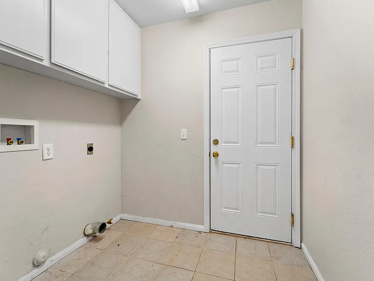 8497 Tamarack Ave — Photo 13