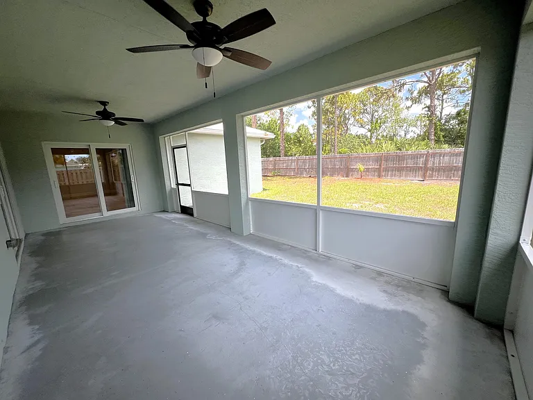 349 SW Dagget Ave — Photo 27