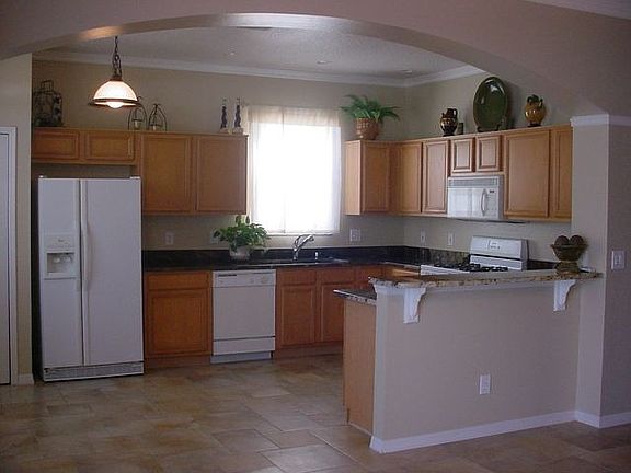 4th image of 4526 Riverton Dr