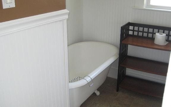 5th image of 2203 Carmel Dr